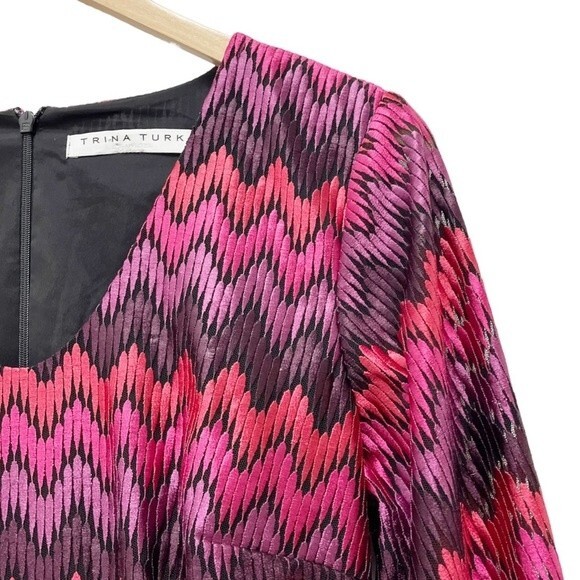 Trina Turk Nicole Dress Shimmer Embroidered Chevron Midi Dress Size Small 4/6 - Picture 9 of 13